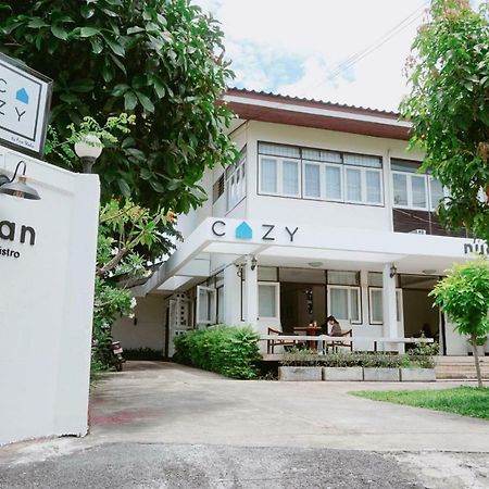 Cozy By Funwahn Bed and Breakfast Chiang Mai Buitenkant foto