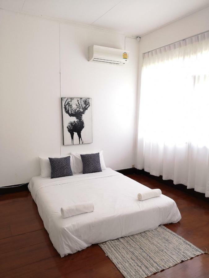 Cozy By Funwahn Bed and Breakfast Chiang Mai Buitenkant foto