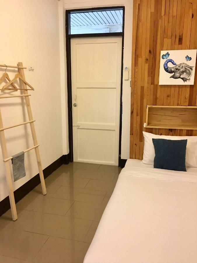 Cozy By Funwahn Bed and Breakfast Chiang Mai Buitenkant foto